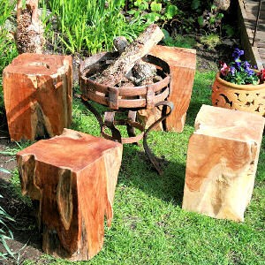 Wood-block-with-iron-brazier-300